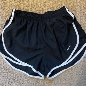 Black Nike running shorts size small